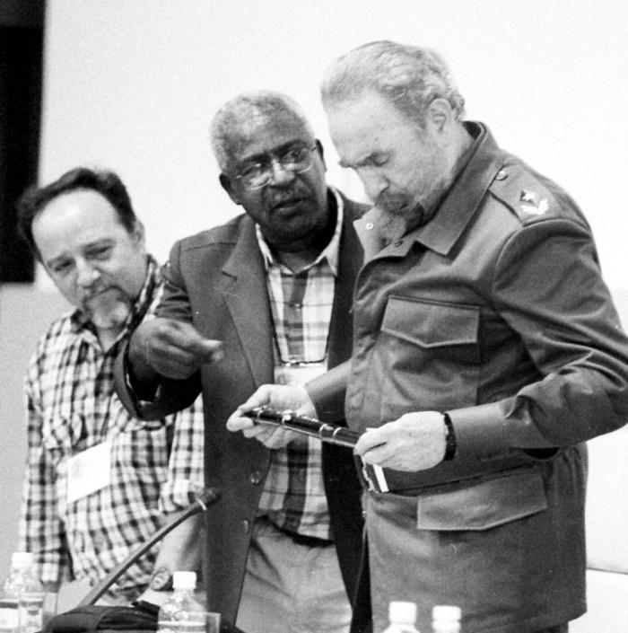 Consejo Nacional de la UNEAC, Palacio Convencioneds. Fidel. Foto Arnaldo Santos

Fide1434