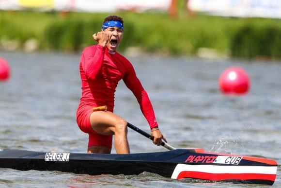 José Ramón Pelier, irá en busca de su boleto olímpico y una medalla en el mundial, a sus 18 años.