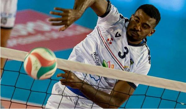 Liván Osoria milita en la Liga Francesa de Voleibol. 