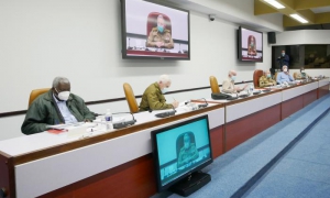  reunión del Buró Político