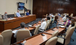 El Presidente cubano señaló que no se puede descuidar la prevención y tener en c