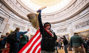 Una de las imágenes del asalto al Capitolio captadas por Jim Lo Scalzo.