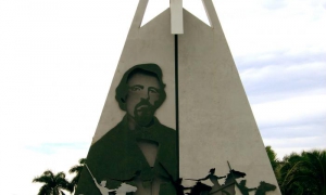 Escultura a Céspedes, de Enrique Ávila.
