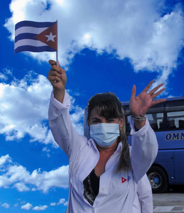 Recibimiento de médicos de la brigada Henry Reeve procedentes de Martinica, desarrollado en el aeropuerto José Martí, Boyeros