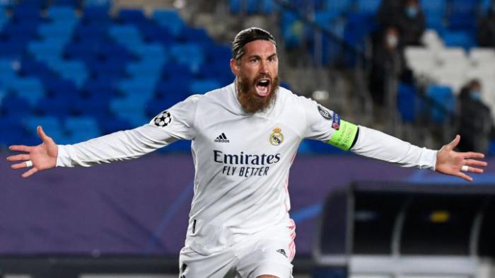 Ramos podría terminar contrato con el Real Madrid en este verano. 
