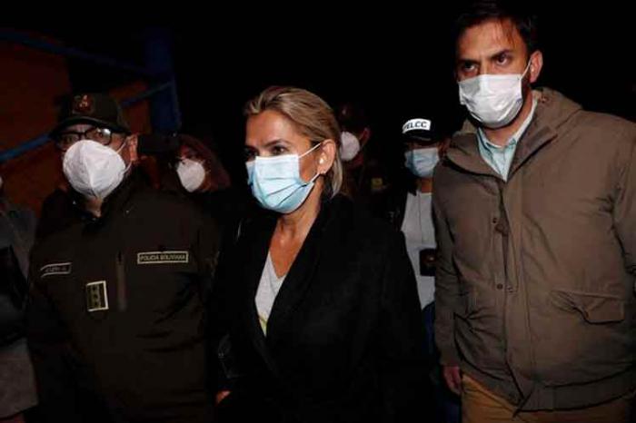 Exmandataria golpista Jeanine Áñez se niega a emitir declaraciones tras su detención en Bolivia