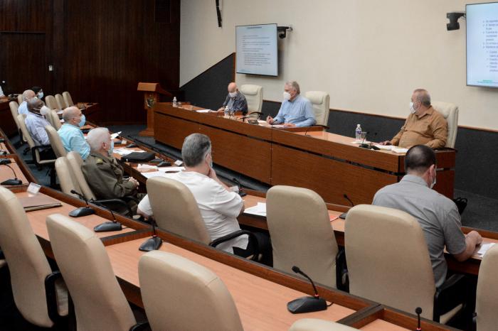 El Gobierno y las autoridades sanitarias cubanas insisten en el cumplimiento estricto de las medidas higiénico-sanitarias y de los protocolos de actuación. 