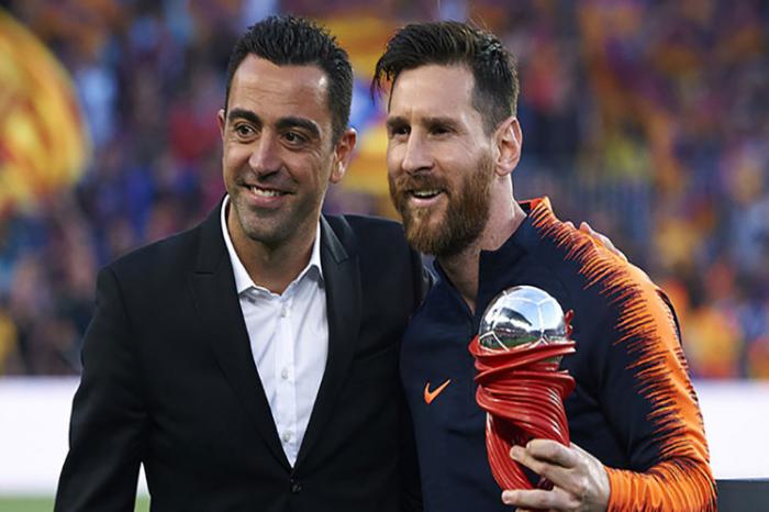 Xavi y Messi leyendas del Barcelona. 