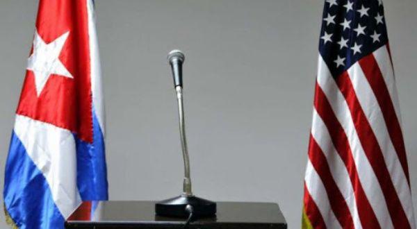 banderas Cuba estados unidos