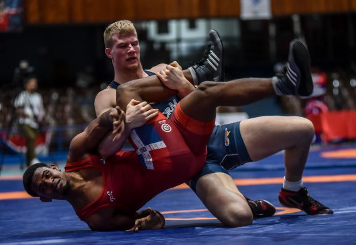 52 Torneo Internacional Cerro Pelado-Granma de Lucha Libre, Bronce 86 Kg, de rojo Yorfi Jímenez (DOM) y de azul Brett Pfarr (USA), en la Ciudad Deportiva