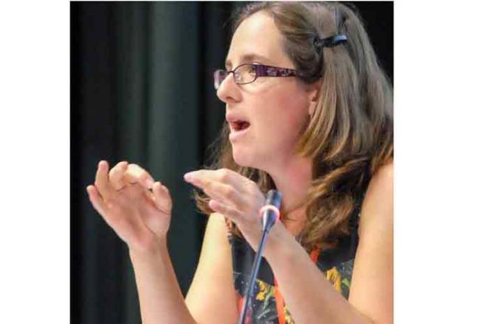 Académica británica Helen Yaffe