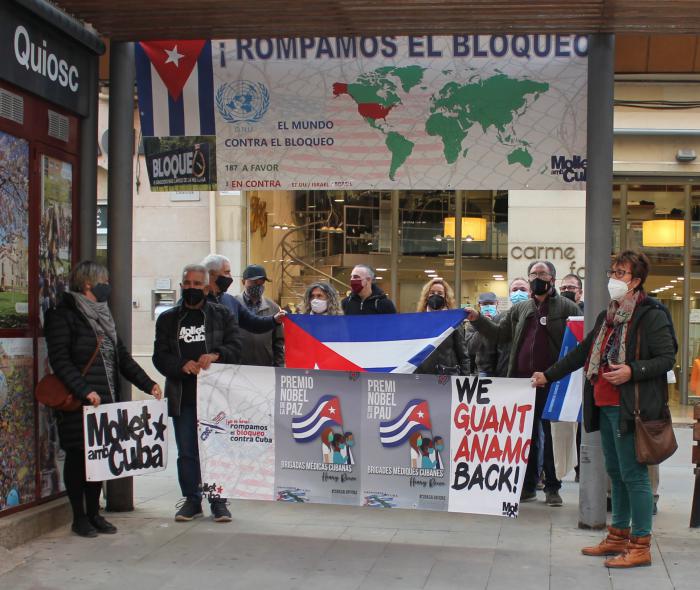 Barcelona realiza acciones solidarias por Cuba