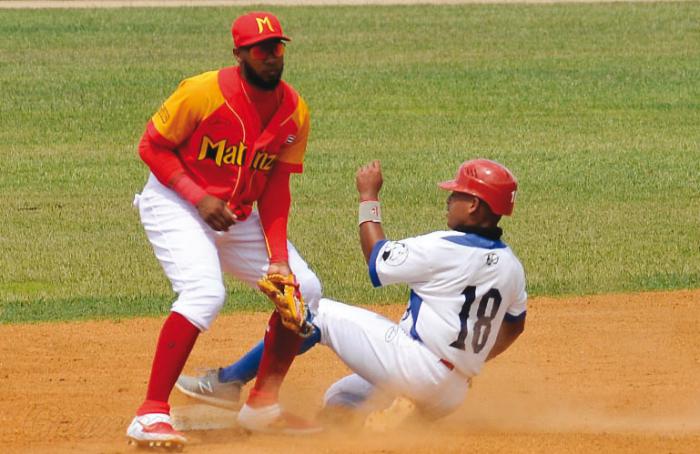 La gran final debe extenderse a seis o siete juegos. FOTO: ISMAEL BATISTA RAMÍREZ