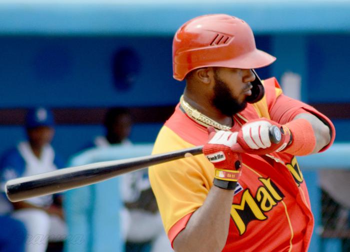 Béisbol Serie 59 IND vs MTZ Barbaro Arruebarrena SS