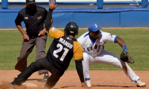 Beisbol serie 60 IND vs GTM 