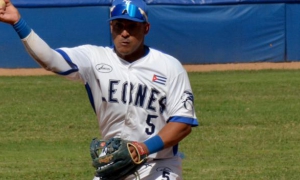 Beisbol serie 60 IND vs GTM 