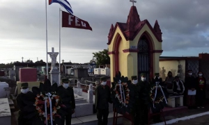Ofrendas de Raúl y Díaz-Canel encabezaron tributo a José Antonio Echeverría