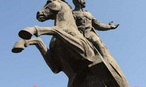 Estatua de Maceo en Santiago