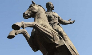 Estatua de Maceo en Santiago
