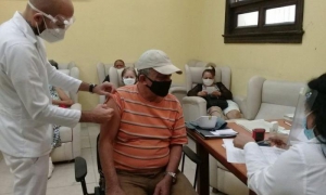 El comienzo de la fase III del ensayo clínico de Soberana 02, el primer candidat