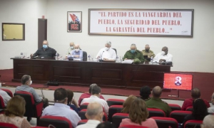Trabajo en comisiones para analizar y enriquecer los documentos que serán valora