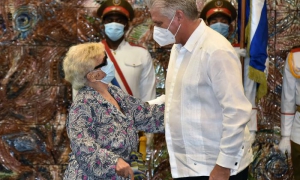 La prestigiosa intelectual Graziella Pogolotti Jacobson fue condecorada este mié