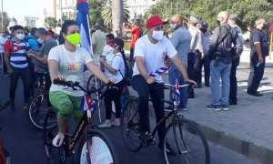 CARAVANA CONTRA EL BLOQUEO