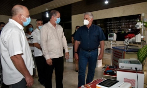 Visita de Díaz-Canel a Combiomed Tecnología Médica Digital