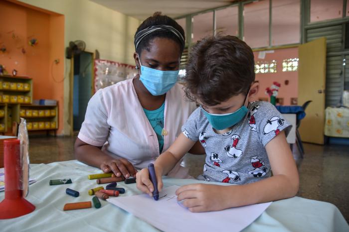 Actualmente, 880 círculos continúan abiertos en el país y más de 35 650 niños acuden a estas instituciones.