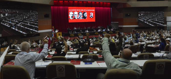 Los Lineamientos actualizados para el período 2021-2026 y lo que corresponde al Plan Nacional de Desarrollo Económico y Social hasta el 2030 en el próximo quinquenio, constituyen la base de la Estrategia Económica y Social para el impulso a la Economía y el enfrentamiento a la crisis mundial provocada por la COVID-19 en los próximos años