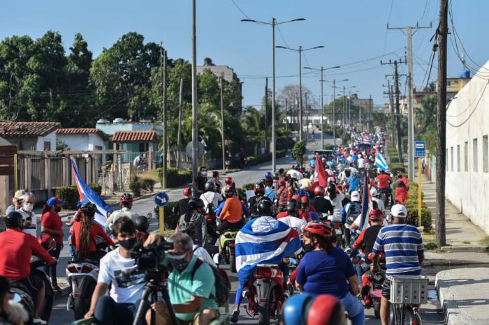 Caravana contra el bloqueo en Villa Clara