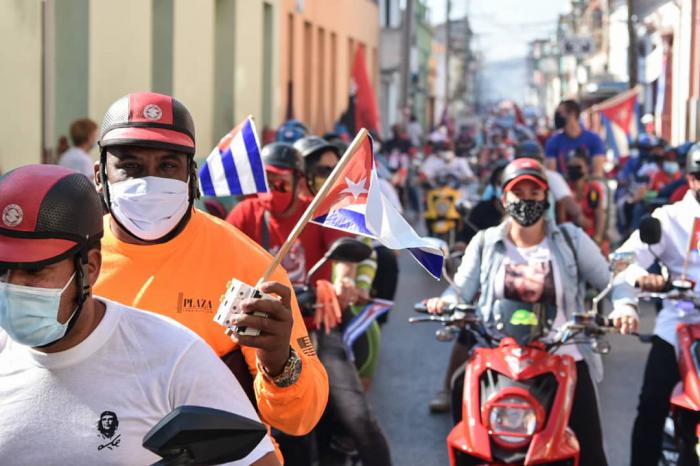 Caravana contra el bloqueo en Villa Clara