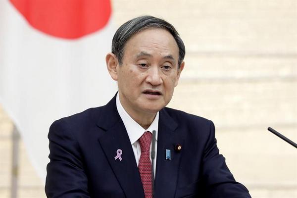 Yoshihide Suga, Primer ministro de Japón