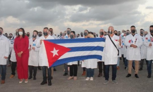 medicos cubanos