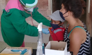 niño con síntomas respiratorios