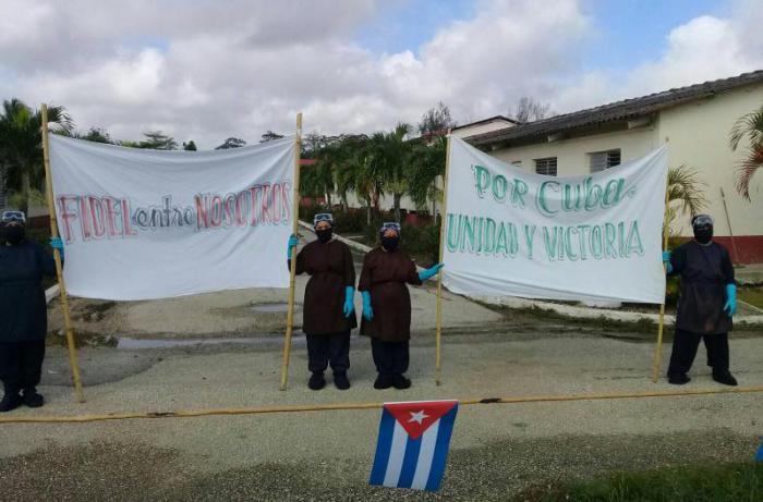 Los trabajadores que enfrentan la pandemia también celebran el Día del proletariado. 