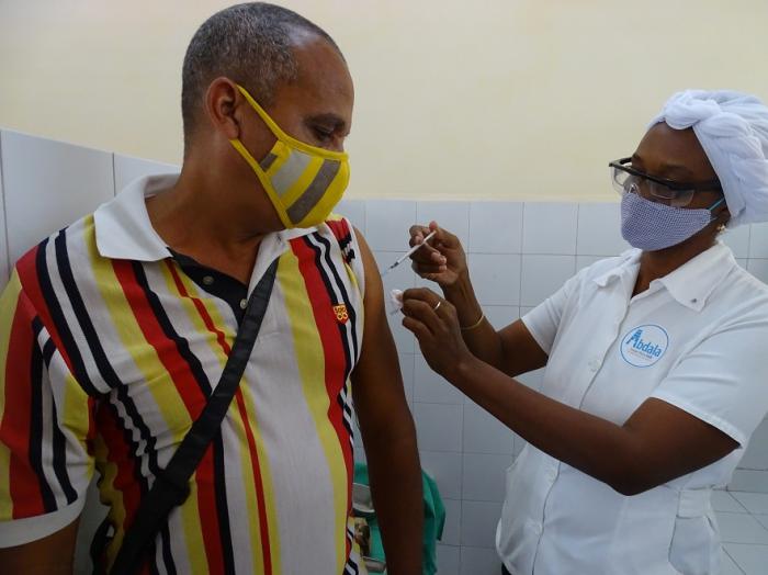 Ensayo clínico de la vacuna Abdala en Santiago de Cuba Prevención contra la Covid-19 – Coronavirus - nasobuco