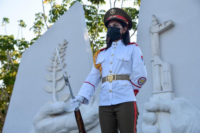 Cuba conmemoró el aniversario 76 de la victoria sobre el fascismo. Foto: Ariel Cecilio Lemus
