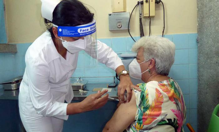 vacunación contra la COVID-19 en Pinar del Río