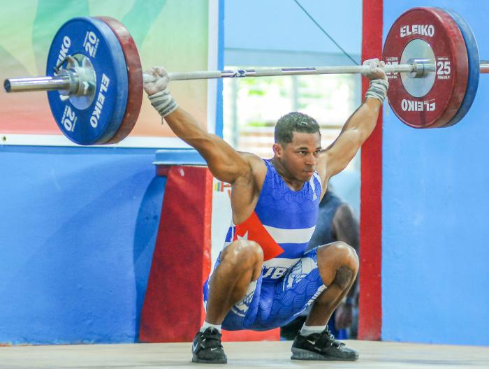 Campeonato Panamericano Juvenil de Pesas, en el Inst de Medicina Deportiva, Cerro Pelado, Arley Calderón, integrante equipo Cuba
