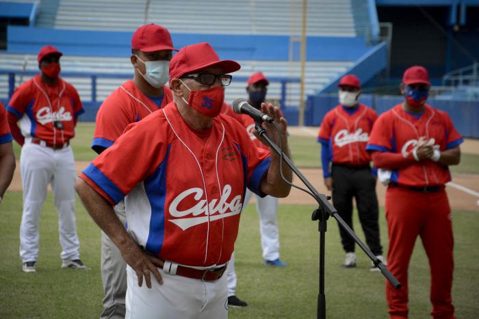 visita al estadio latinoamericano diaz-canel