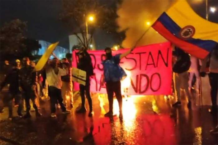 Represión policial en Colombia. 