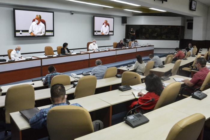 Un grupo de potencialidades podría convertirse en innovación, afirmó Díaz-Canel.