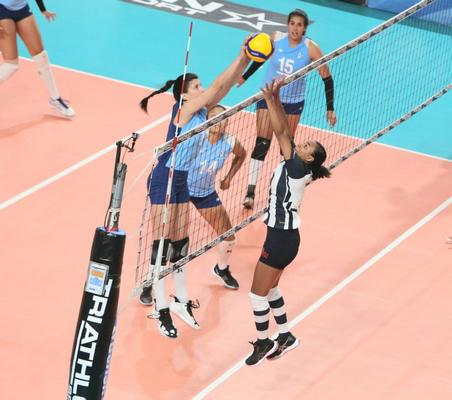 Moreno sumó cinco puntos en bloqueo. 