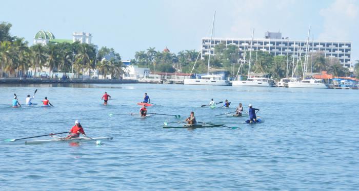 Regata en Cienfuegos contra el bloqueo