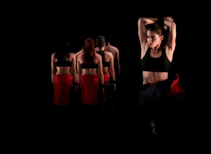 Danza Contemporánea de Cuba, entre las instituciones respaldadas económicamente por el Gobierno cubano en medio de la pandemia. foto: Yaimí Ravelo Rojas 	