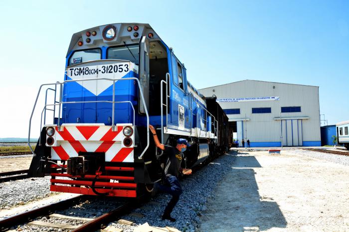El objeto social de la empresa está dirigido a las transportaciones de carga y pasajeros que operan desde y hacia la zedm. foto: Ricardo López Hevia