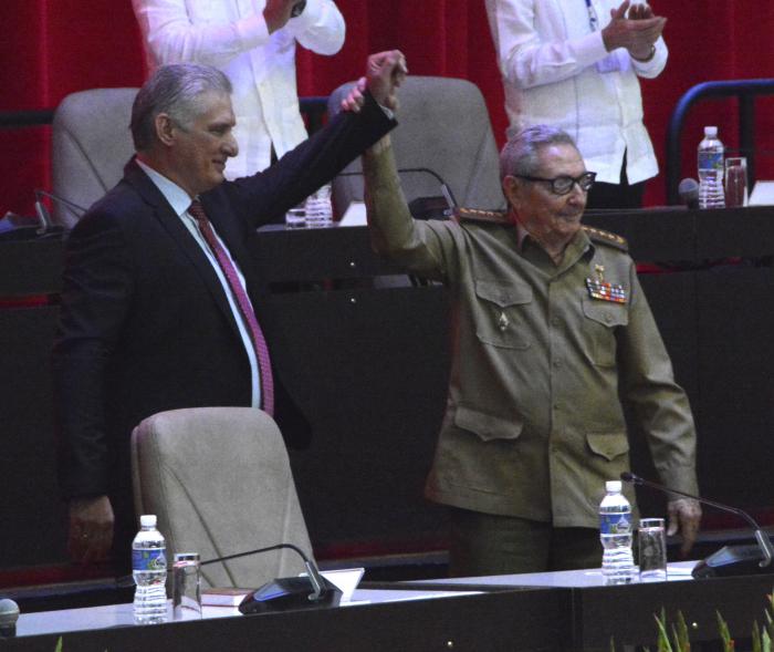 Clausura del 8vo Congreso del Partido presidido  por el General de Ejército Raúl Castro, donde fue elegido como Primer Secretario del Partido Miguel Díaz-Canel Bermúdez y los miembros del Buró Político y del Secretariado, así como los integrantes del CCPCC.