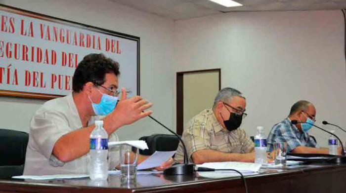 El doctor Emilio Delgado Iznaga, director provincial de Salud, explicó que la nueva cepa predomina ya en varios países y provoca que los infestados con ella tengan el doble de posibilidades de ser hospitalizados