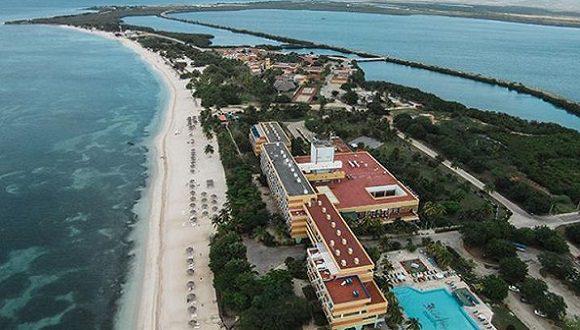 Impulsan rehabilitación de las playas de la península de Ancón